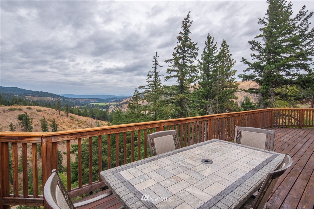 1761 Twin Lakes Road Cle Elum, WA 98922 - Photo 3 of 25 Gallery Image 3