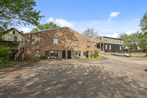 $1,100,000 | 522 Front Street, Lawrenceburg, IN 47025