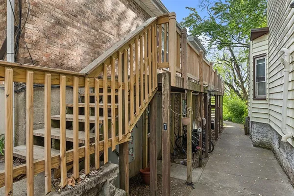 $1,100,000 | 522 Front Street, Lawrenceburg, IN 47025