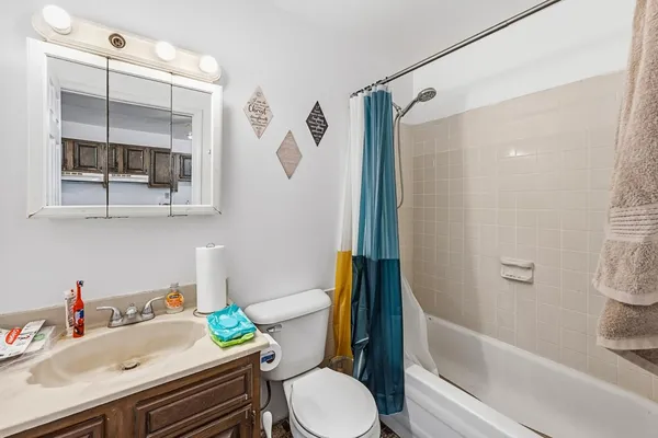 $1,100,000 | 522 Front Street, Lawrenceburg, IN 47025