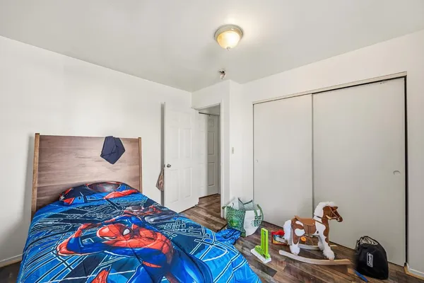 $1,100,000 | 522 Front Street, Lawrenceburg, IN 47025