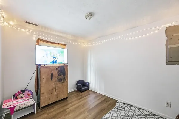 $1,100,000 | 522 Front Street, Lawrenceburg, IN 47025