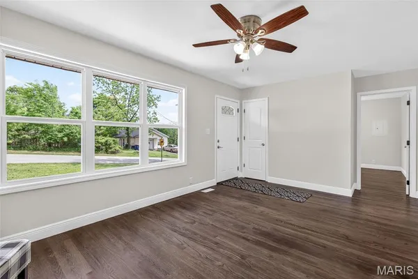 $159,900 | 306 Moulton Street, De Soto, MO 63020