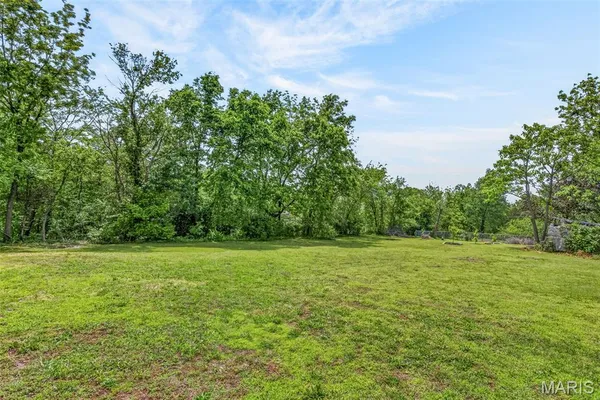 $159,900 | 306 Moulton Street, De Soto, MO 63020