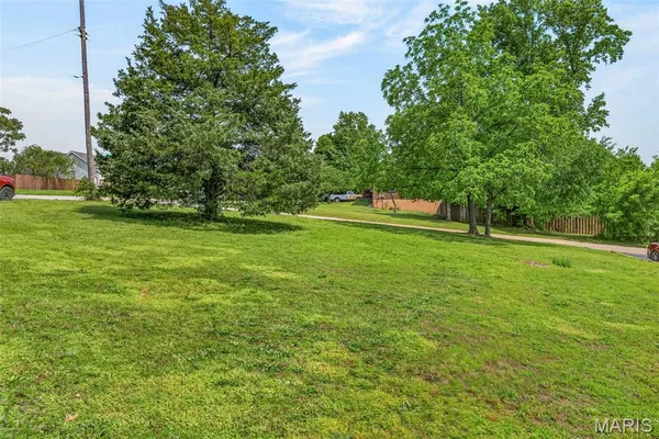 $159,900 | 306 Moulton Street, De Soto, MO 63020