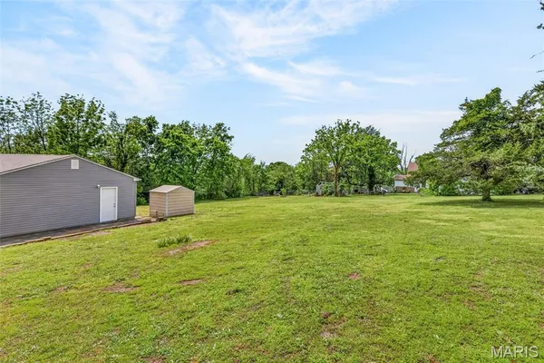 $159,900 | 306 Moulton Street, De Soto, MO 63020
