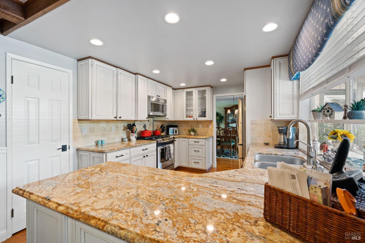 117 Lancaster Way Vallejo, CA 94591 - Photo 16 of 51