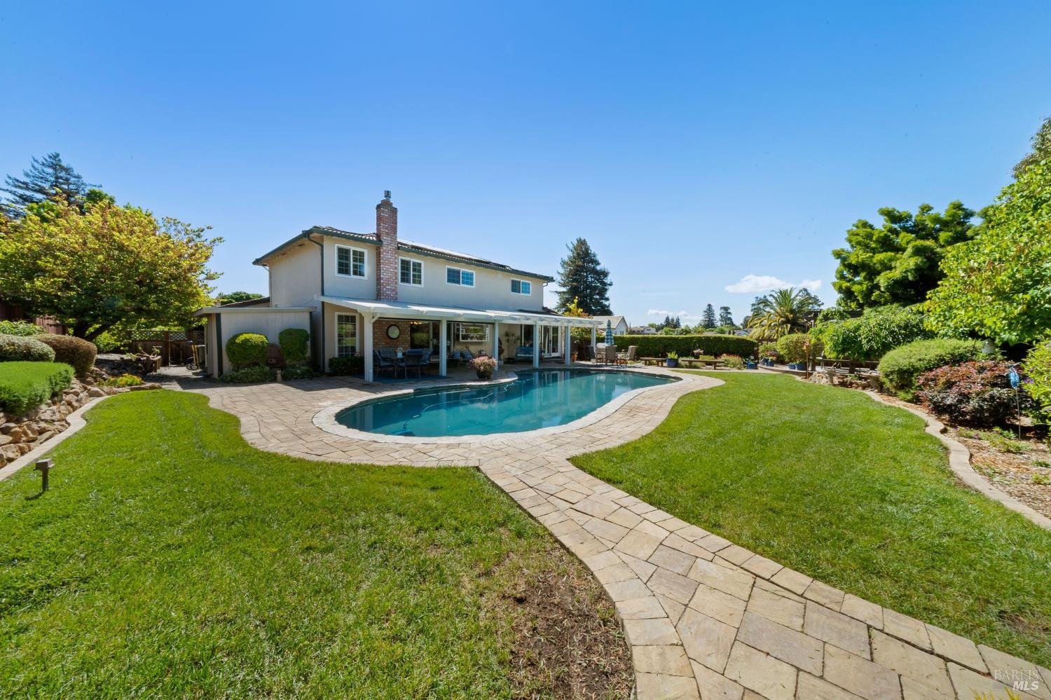 117 Lancaster Way Vallejo, CA 94591 - Photo 38 of 51