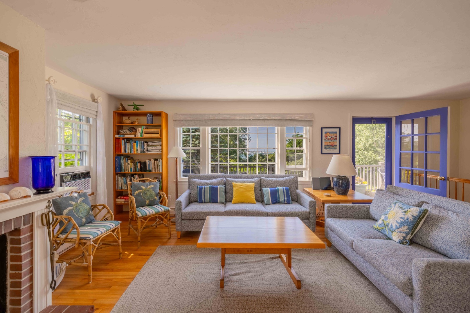 61 Monomoy Road Nantucket, MA 02554 - Photo 4 of 27
