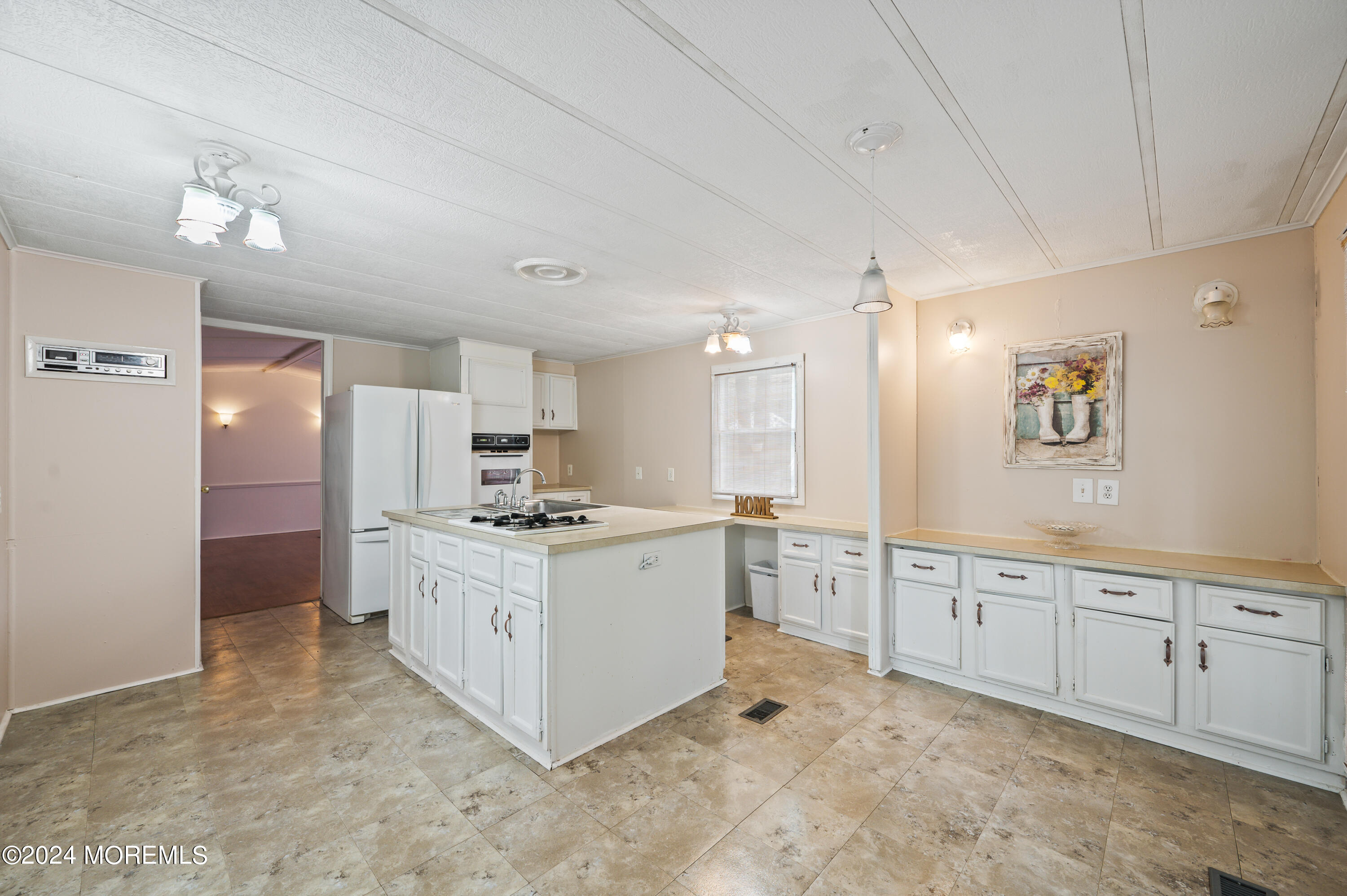 519 Roberts Road Toms River, NJ 08755 - Photo 11 of 25 Kitchen 2