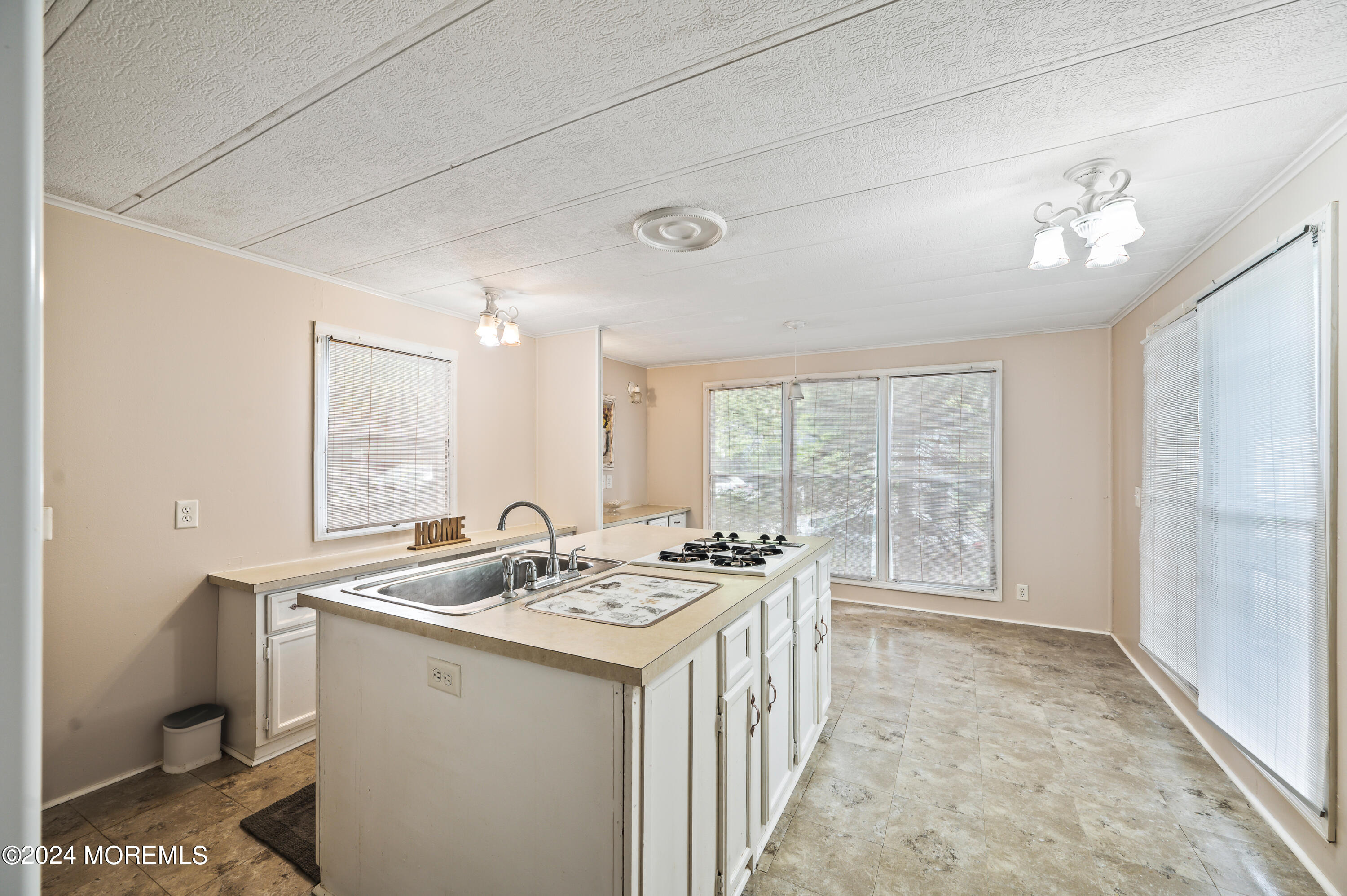 519 Roberts Road Toms River, NJ 08755 - Photo 12 of 25 Kitchen 1