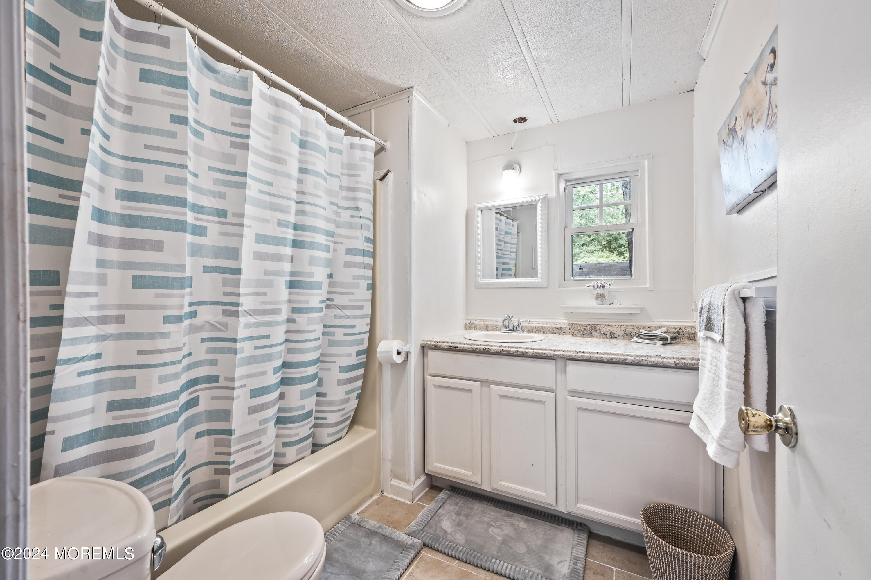 519 Roberts Road Toms River, NJ 08755 - Photo 20 of 25 Bath 1