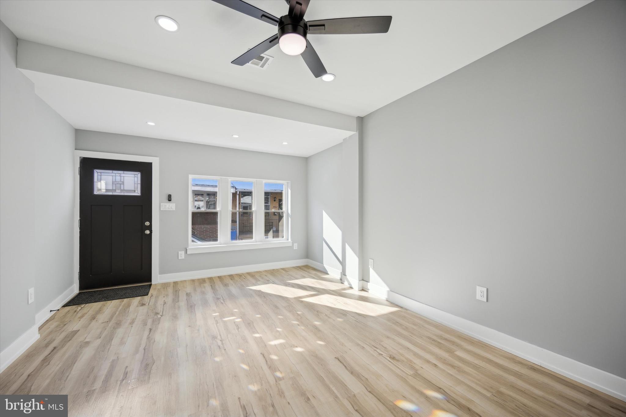 451 Fitzgerald Street Philadelphia, PA 19148 - Photo 4 of 25 Extended Living Room