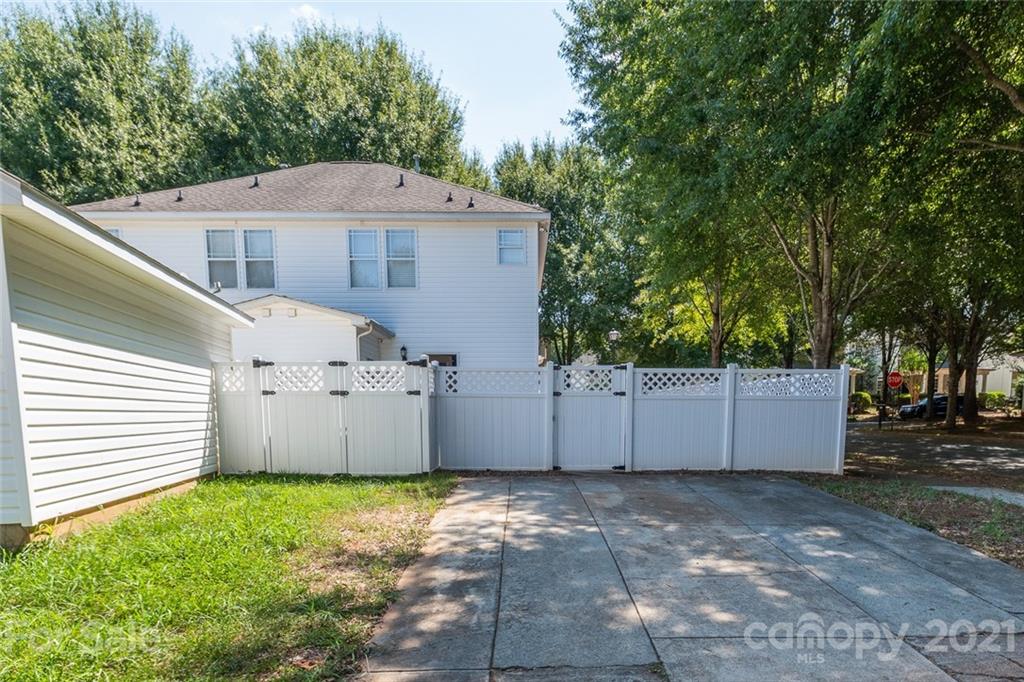 13105 Meadowmere Road Huntersville, NC 28078 - Photo 35 of 36 Gallery Image 35