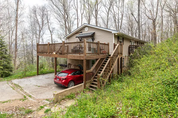 $435,000 | 6601 Hilda Lane, Knoxville, TN 37921