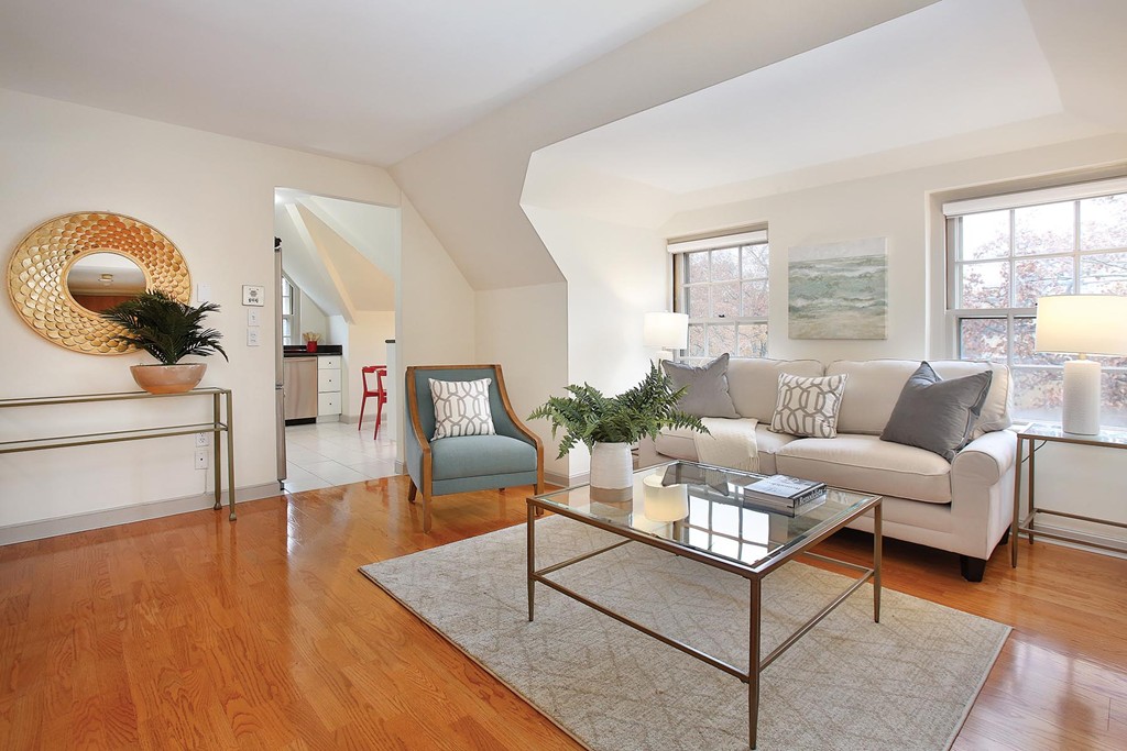 65 Glen Road, Unit H12 Brookline, MA 02445 - Photo 2 of 8 Gallery Image 2