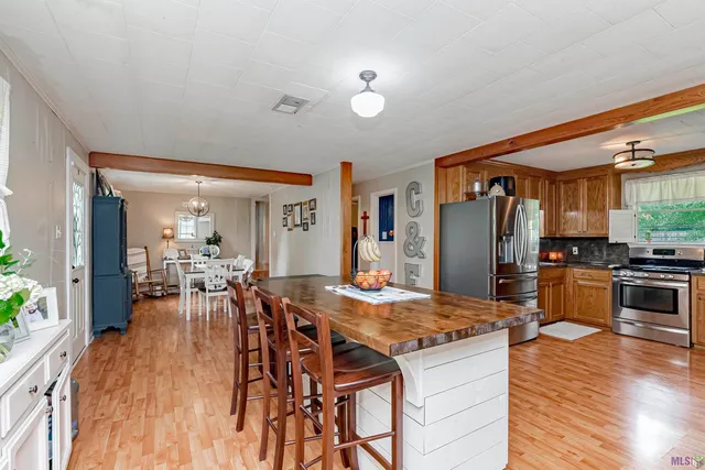 $285,000 | 35467 Highway 74, Geismar, LA 70734