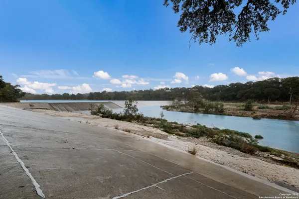 $3,500 | 2784 Indian Wells Drive East, Kerrville, TX 78028