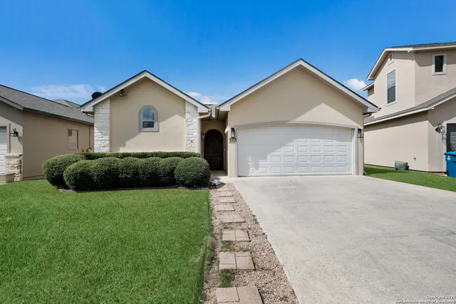 $3,500 | 2784 Indian Wells Drive East, Kerrville, TX 78028