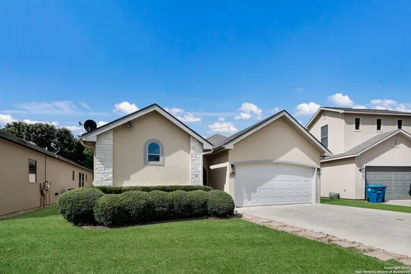 $3,500 | 2784 Indian Wells Drive East, Kerrville, TX 78028