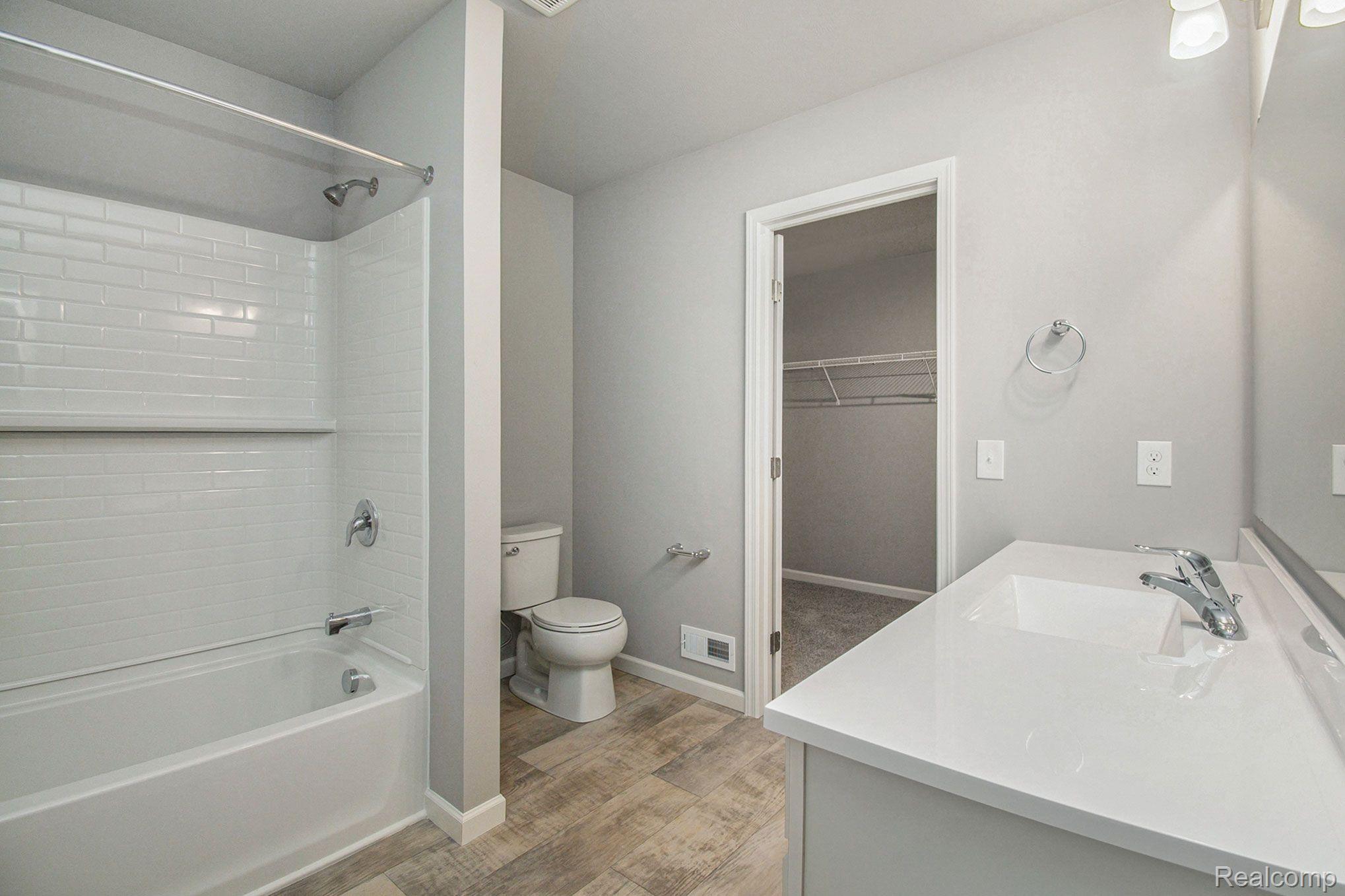 2130 Farm Valley Road Adrian, MI 49221 - Photo 16 of 22 Gallery Image 16