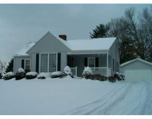 652 Meadow Lane Rochester, PA 15074 - Photo 1 of 1