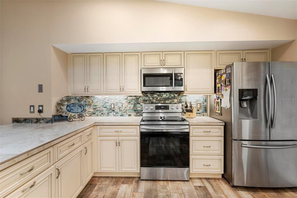 405 East Hall Road Merritt Island, FL 32953 - Photo 6 of 42 Gallery Image 6