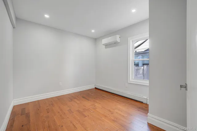 $1,199,000 | 20 Colonial Road, Floral Park, NY 11001