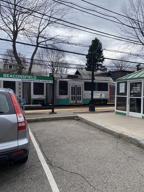 150 Beaconsfield Road, Unit T2 Brookline, MA 02445 - Photo 16 of 16