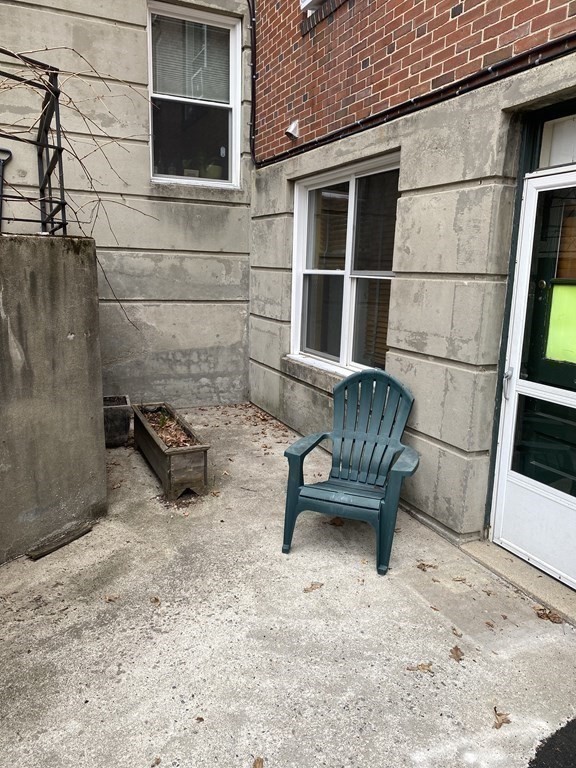 150 Beaconsfield Road, Unit T2 Brookline, MA 02445 - Photo 2 of 16