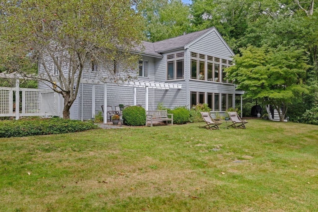 131 Cross Street Norwell, MA 02061 - Photo 31 of 41 a front view of a house with a yard