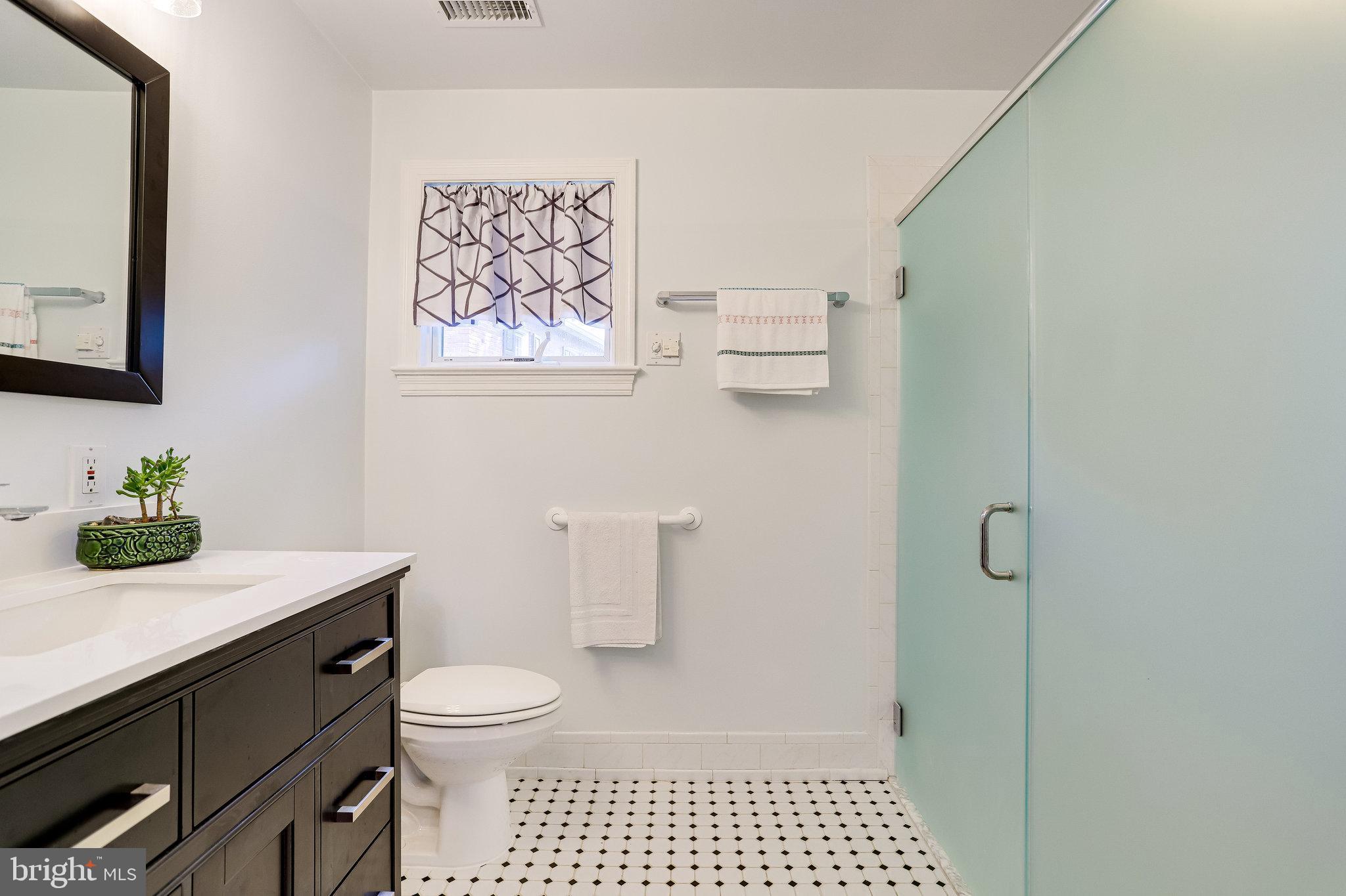 2411 North Glebe Road Arlington, VA 22207 - Photo 37 of 94 Gallery Image 37