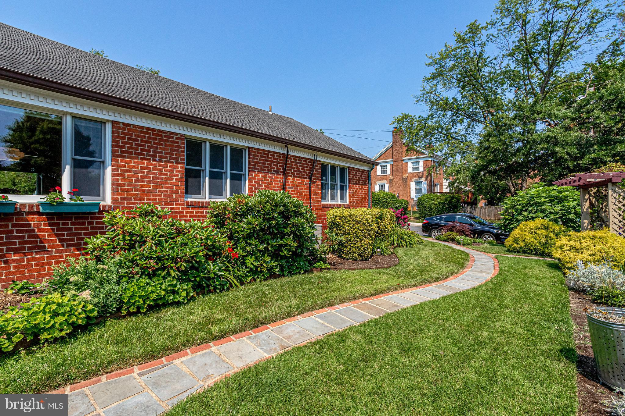 2411 North Glebe Road Arlington, VA 22207 - Photo 76 of 94 Gallery Image 76