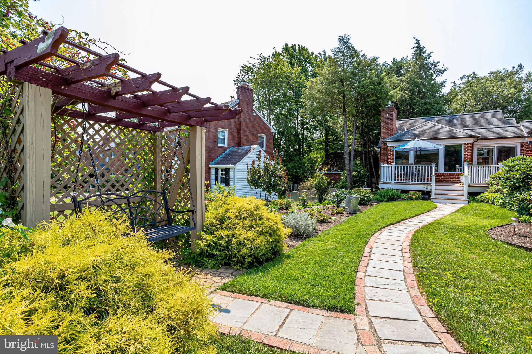 2411 North Glebe Road Arlington, VA 22207 - Photo 77 of 94 Gallery Image 77