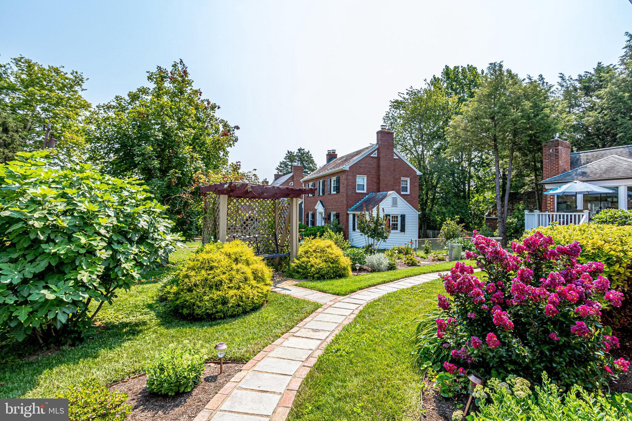 2411 North Glebe Road Arlington, VA 22207 - Photo 78 of 94 Gallery Image 78