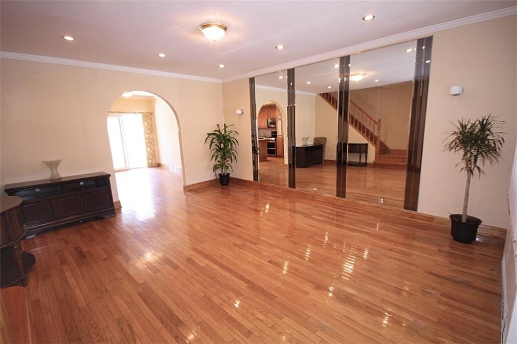 4735 Bedford Avenue Brooklyn, NY 11235 - Photo 2 of 20