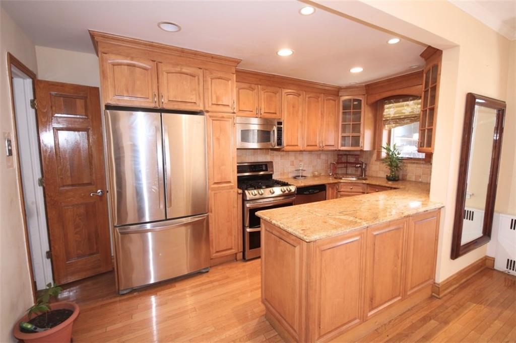 4735 Bedford Avenue Brooklyn, NY 11235 - Photo 6 of 20