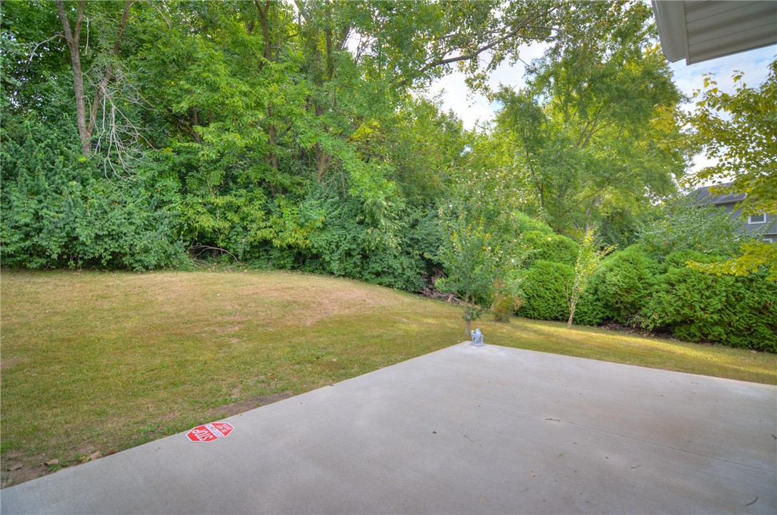 933 West Frank Drive Decatur, IL 62526 - Photo 26 of 30
