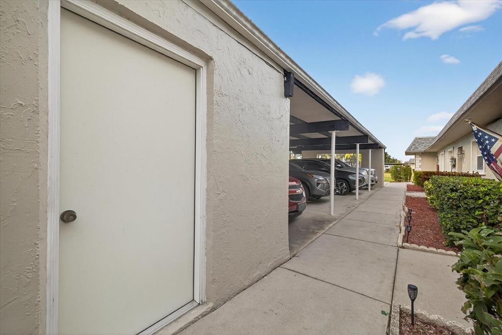 3230 Teeside Drive New Port Richey, FL 34655 - Photo 22 of 31 a backyard of a house