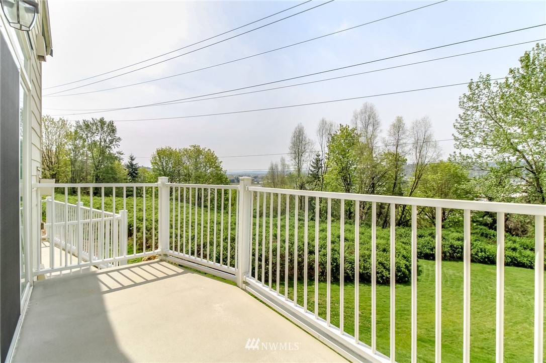 821 Sunset Boulevard Northeast, Unit C2 Renton, WA 98056 - Photo 11 of 26 Gallery Image 11