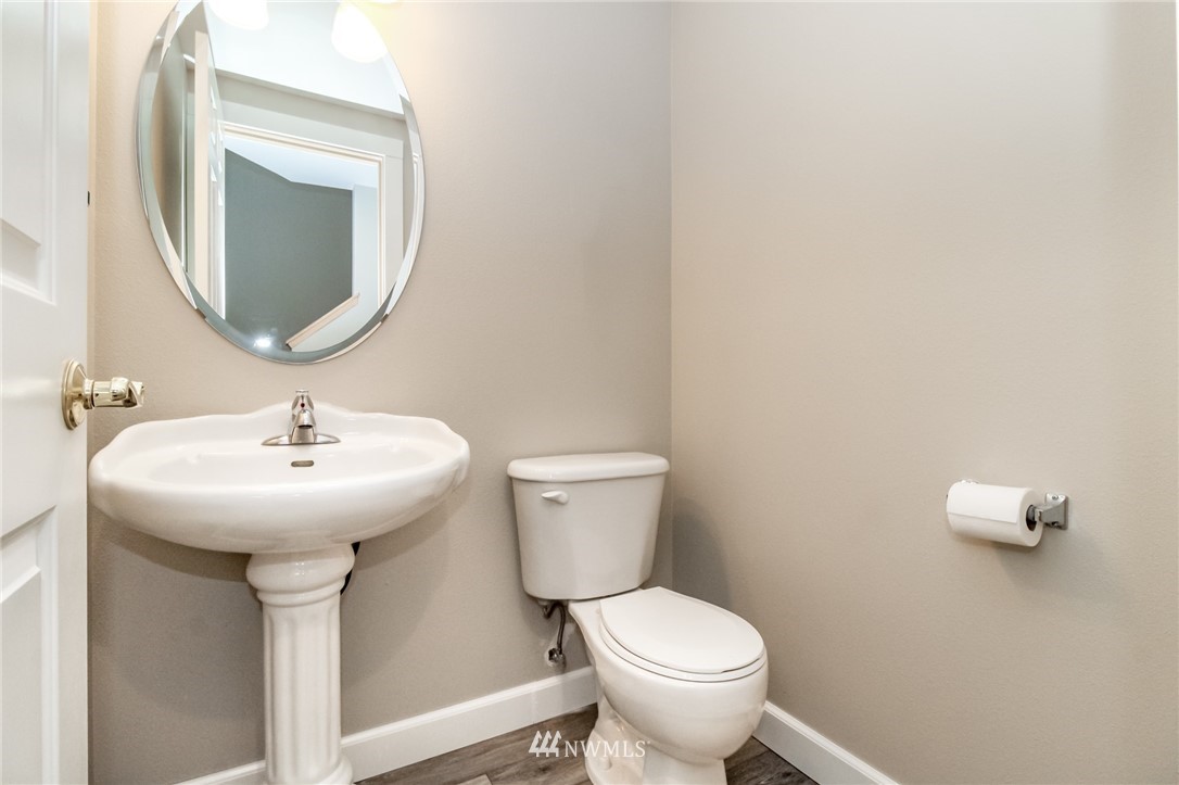 821 Sunset Boulevard Northeast, Unit C2 Renton, WA 98056 - Photo 24 of 26 Gallery Image 24