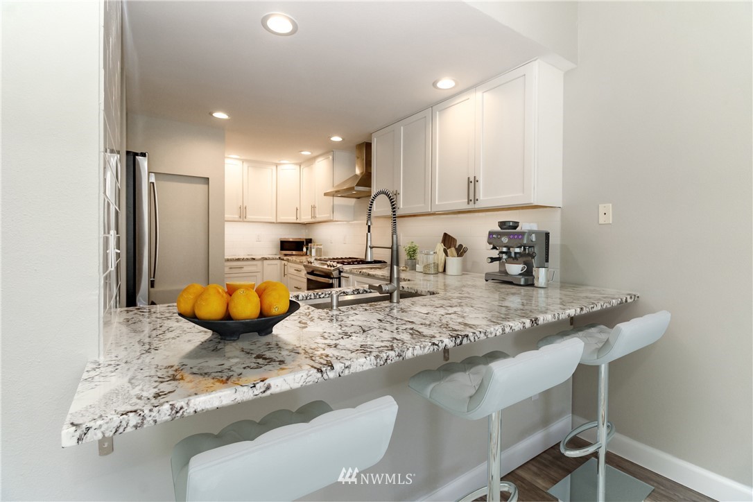 821 Sunset Boulevard Northeast, Unit C2 Renton, WA 98056 - Photo 7 of 26 Gallery Image 7