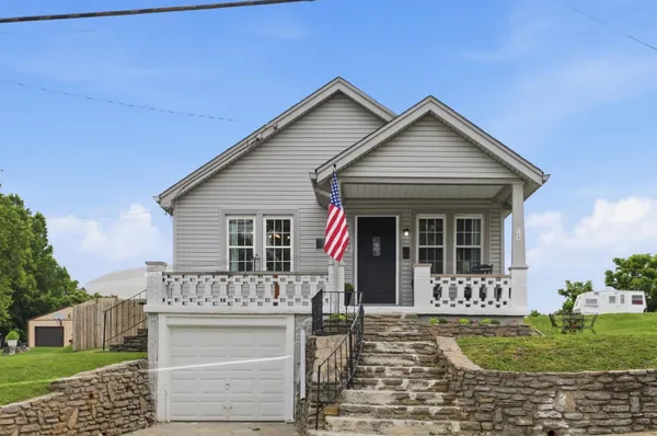 $310,000 | 104 Washington Street, Alexandria, KY 41001