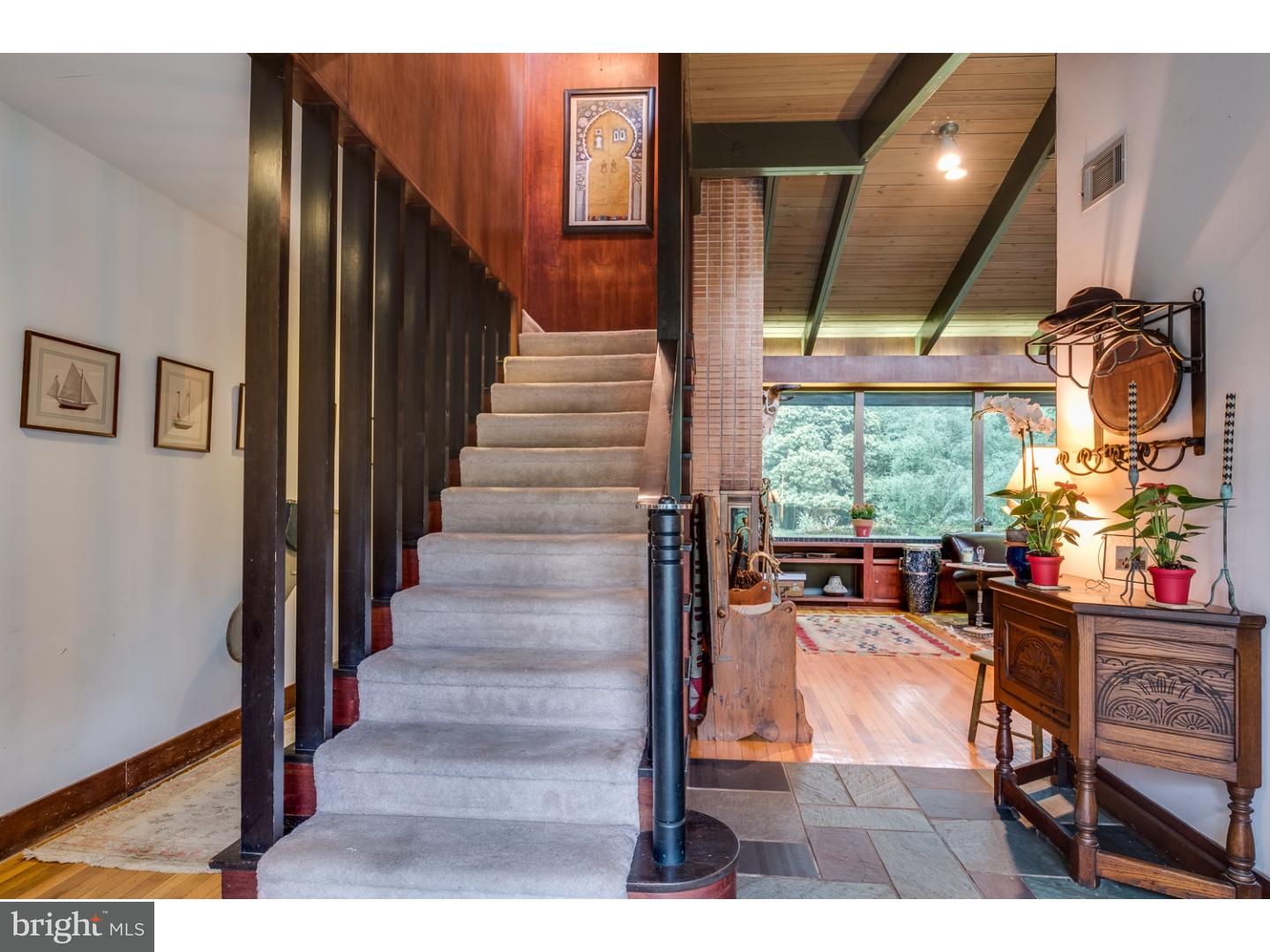 317 Ellis Road Havertown, PA 19083 - Photo 2 of 15