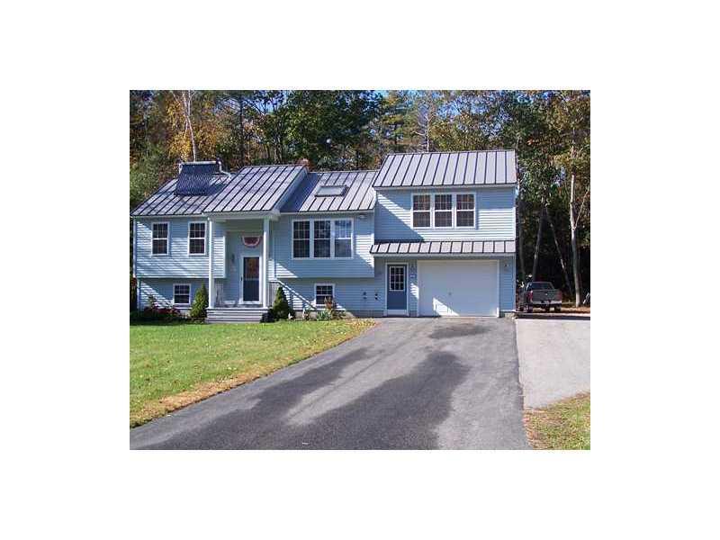 21 Simpson Street Wells, ME 04090 - Photo 1 of 12 Exterior Front.