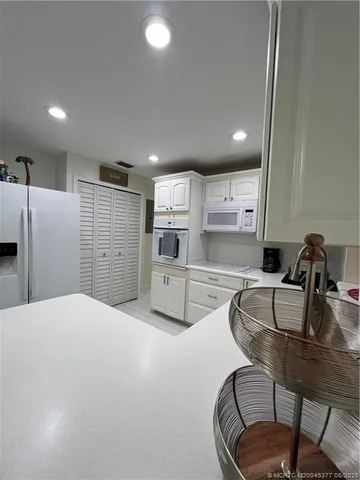 $3,300 | 4215 Northeast Carrol Court, Jensen Beach, FL 34957