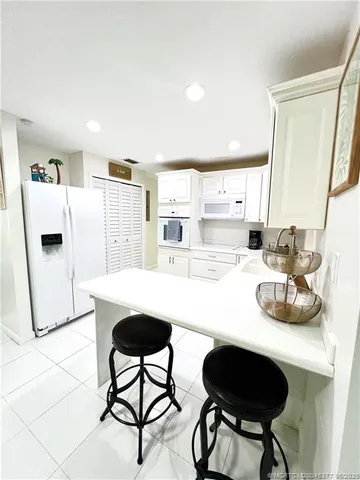 $3,300 | 4215 Northeast Carrol Court, Jensen Beach, FL 34957