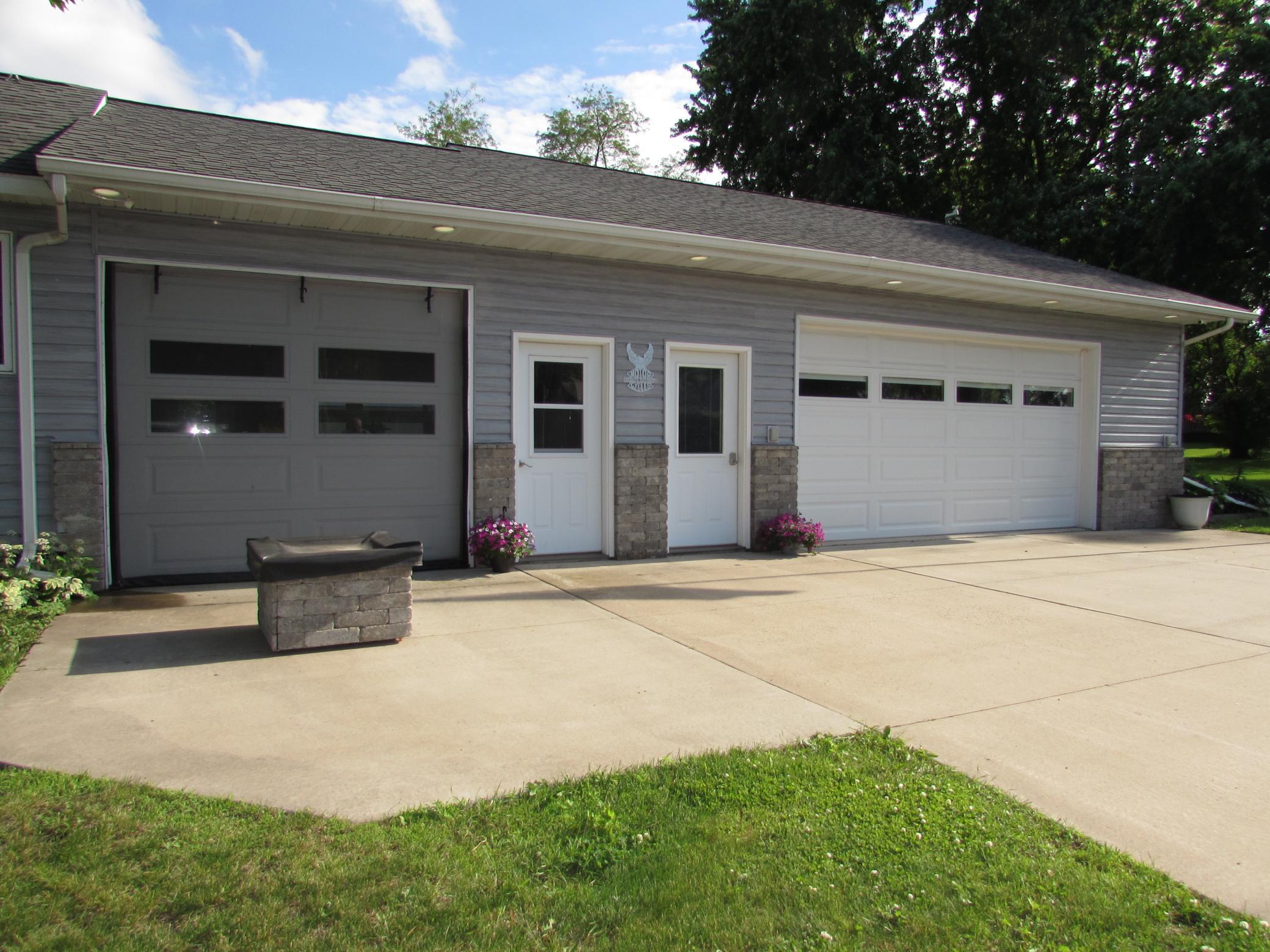 200 Kenzie Street Sherburn, MN 56171 - Photo 3 of 35