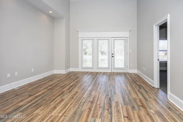 $690,000 | 212 Capri Place, Unit 212, Ocean Springs, MS 39564