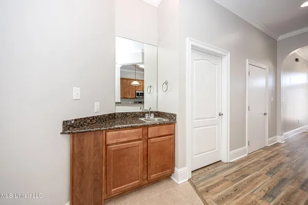 $690,000 | 212 Capri Place, Unit 212, Ocean Springs, MS 39564